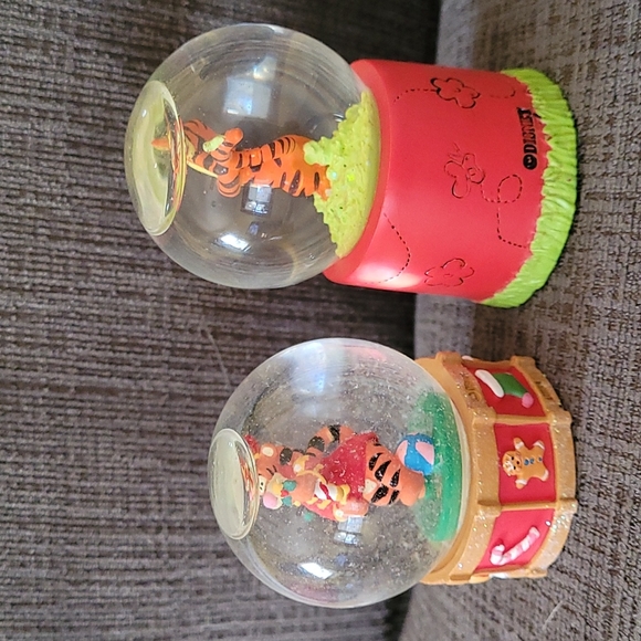 Two Disney Tigger from Winnie The Pooh Mini Snow Globes - Picture 3 of 7